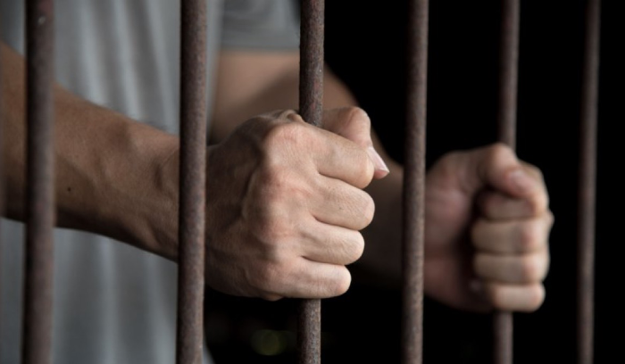 توقيف شخصين في عمليّة دهم