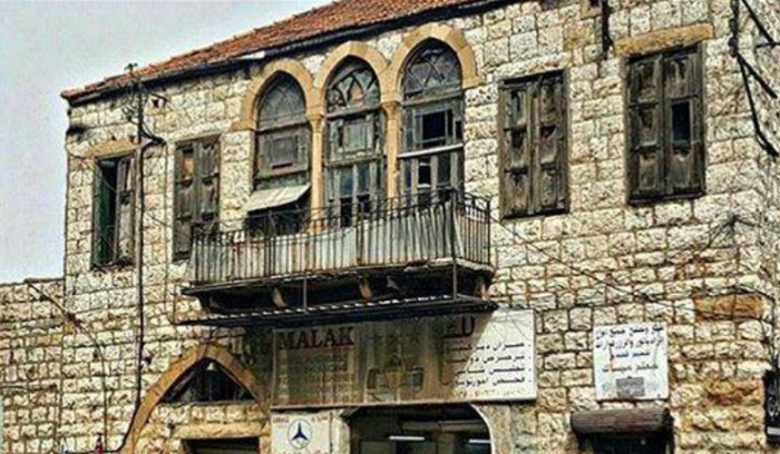جريحان في اعتداء على دوريتين لشرطة بلدية انطلياس والنقاش فجر اليوم !