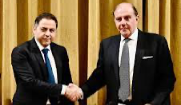 محادثات «متوترة» بين أورتاغوس والرؤساء الثلاثة اليوم<br />
سلام: المساعي ستستمر لإنهاء الإحتلال.. وسعيد: الأولوية لأموال المودعين ومكافحة الإقتصاد غير الشرعي