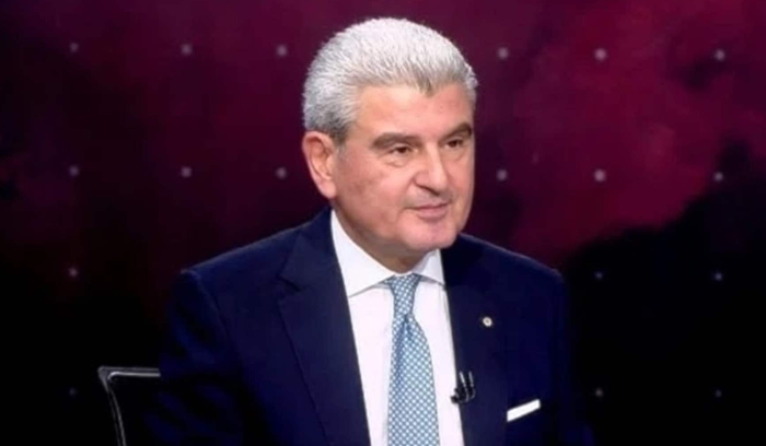 وزير الصناعة دعا الى  دعم القطاعات الإنتاجية للحفاظ على الأدمغة واليد العاملة