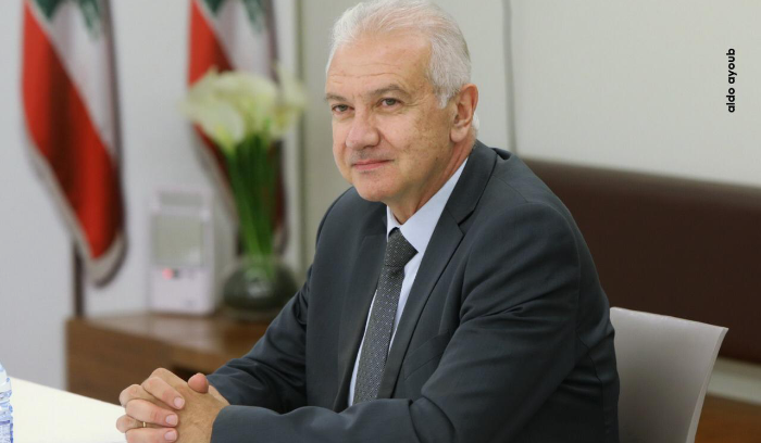 كرم يرد على الموسوي