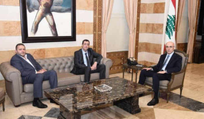 وزير الداخلية بحث مع زواره في الأوضاع العامة وشؤون إنمائية