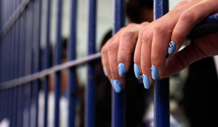 توقيف إمرأة تروّج المخدرات خلال ممارسة الدعارة